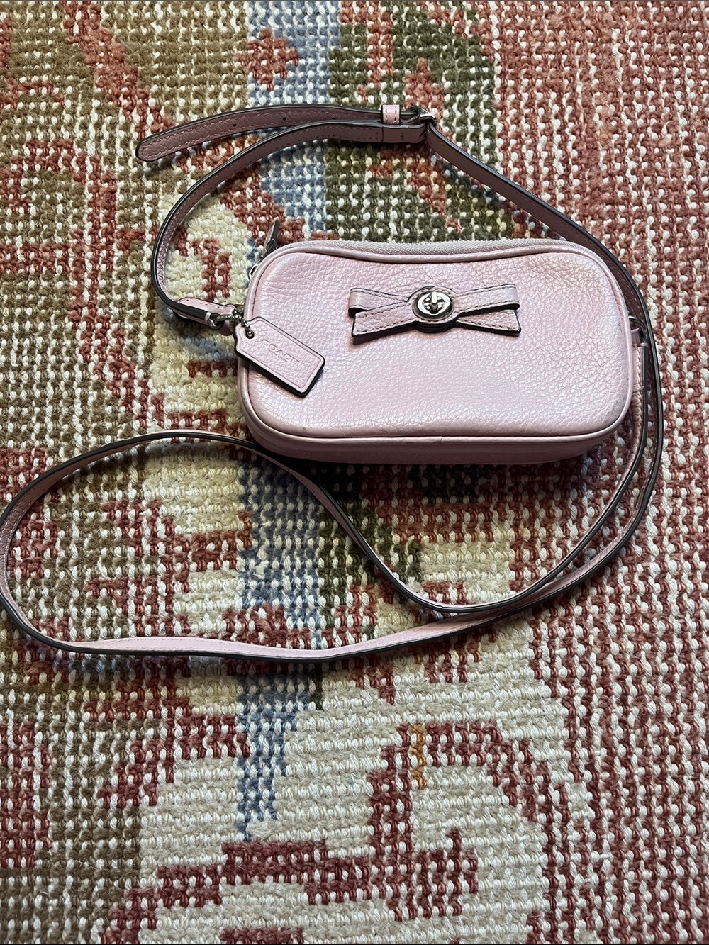 Coach Turnlock Bow Leather Crossbody Pouch Bag Pink Pebble Leather Double Zip